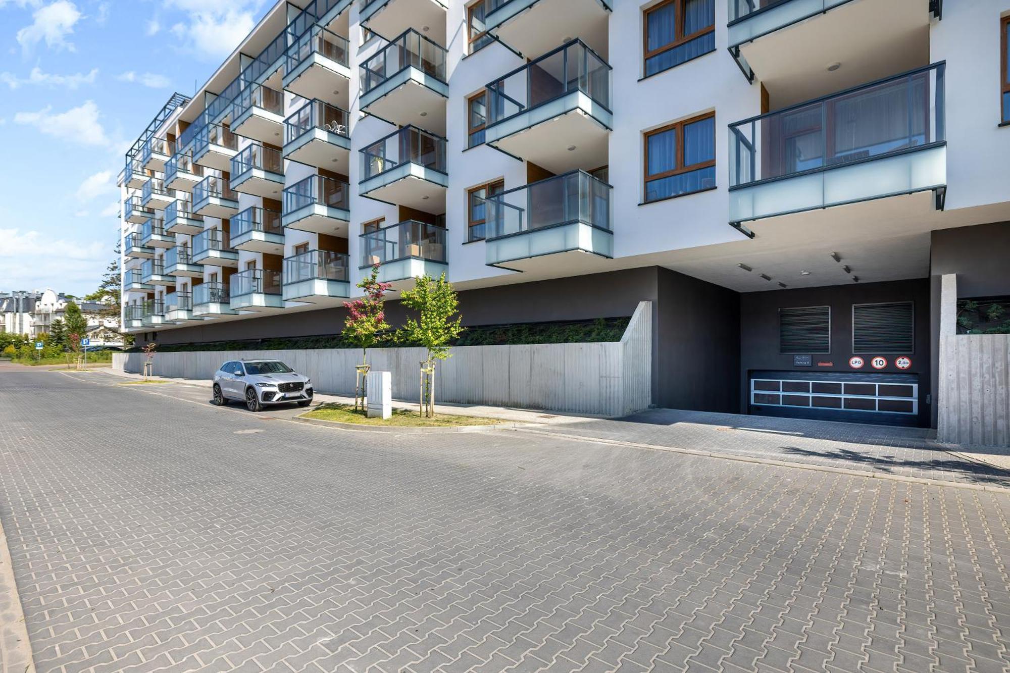 Sun & Beach Apartments Bel Mare With Parking By Noclegi Renters Miedzyzdroje Exterior photo